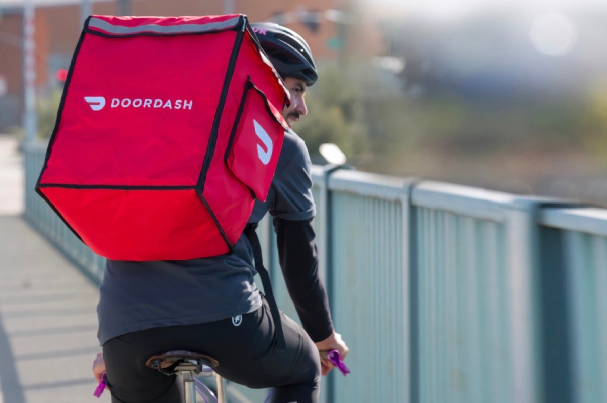 DoorDash tests warning non-tippers that their order could be slow to arrive
