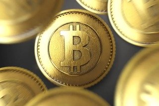 Bitcoin Whales Sell 50,000 BTC Worth $2.2 Billion, Is The Rally Over?