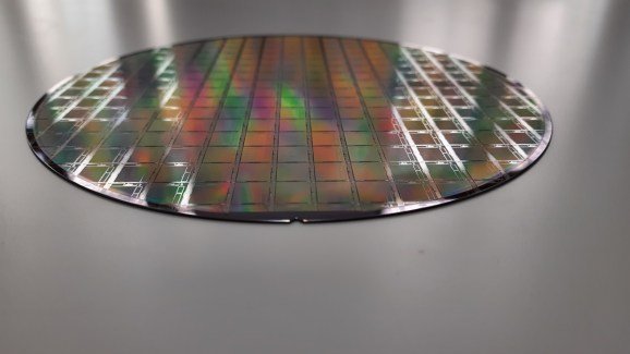 Semron is making AI chips more efficient with 3D packaging.